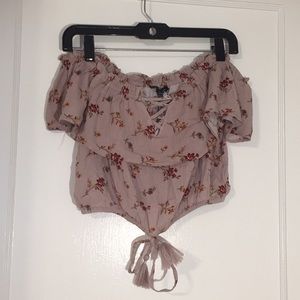 American Eagle off the shoulder crop top